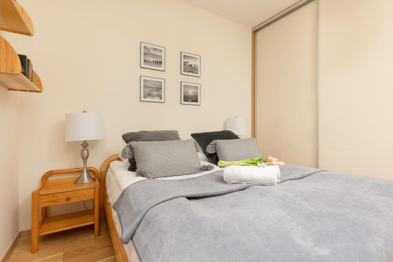 Osiedle Intenso Warszawa Wola By Noclegi Renters エクステリア 写真