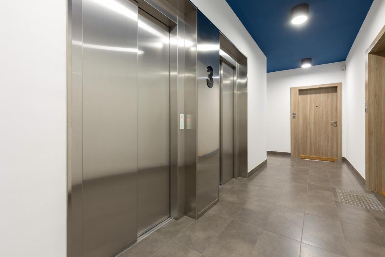 Osiedle Intenso Warszawa Wola By Noclegi Renters エクステリア 写真